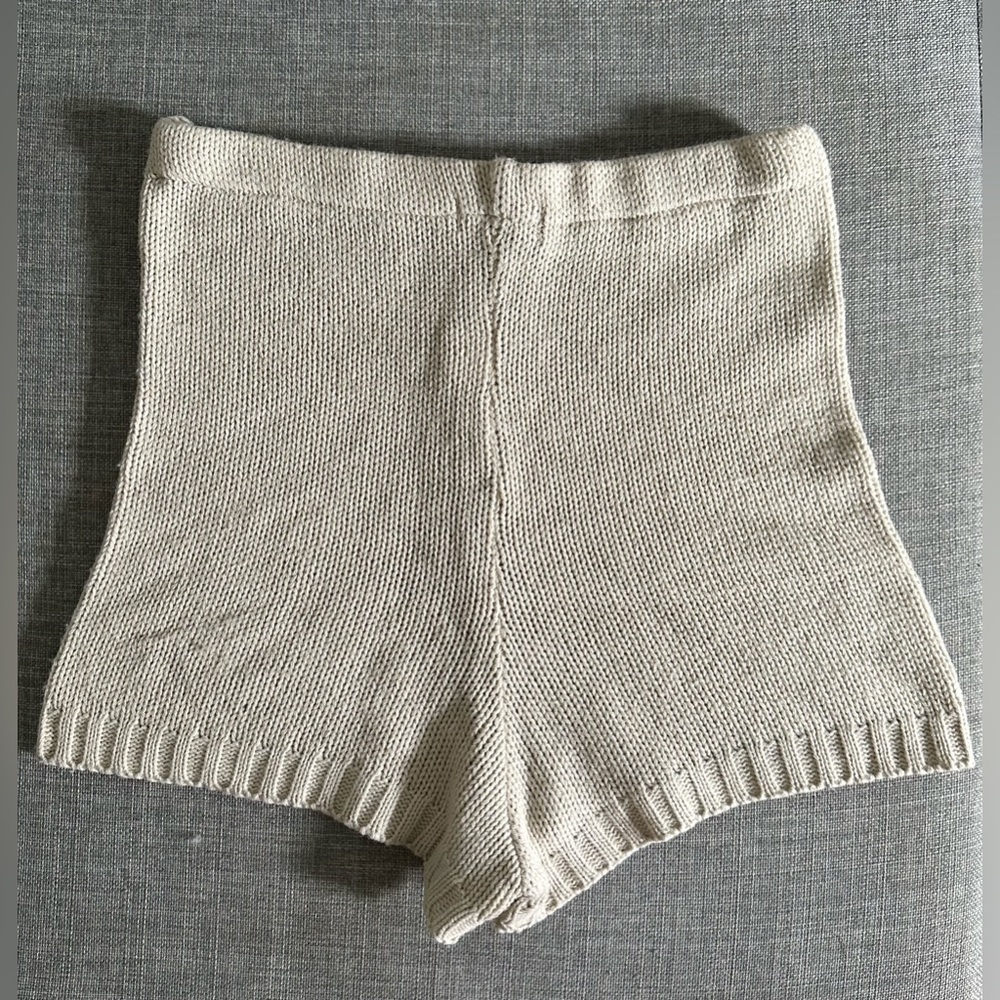 Wool shorts - Picture 2 of 4